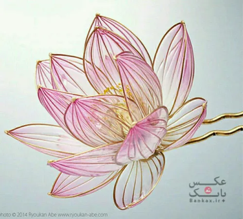 سنجاق مو هایی با گل های ظریف زیبا هنرمند ژاپنی با استفاده