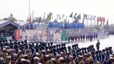 رژه ارتشی‌ها در حضور رئیسی