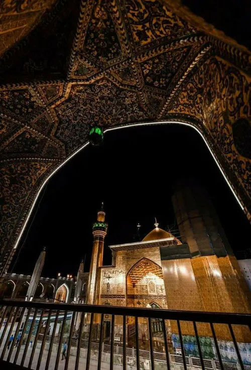 امشــب به عشاق حسین(ع)