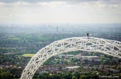 راه رفتن بالای بزرگترین سازه ورزشگاه ویمبلی لندن..