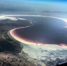 دریاچه ارومیه هنوز نفس میکشد من حسش میکنم او زنده است😢