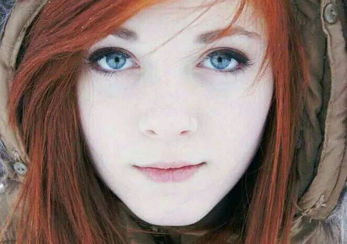 کمیاب ترین چهره در جهان موهای قرمز با چشم های آبی است. کم