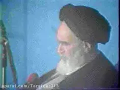 امام خمینی: صدمه‌ای که اسلام از آخوند فاسد می‌خورد از شاه
