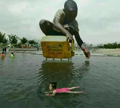 مجسمه عظیم در پارک آبی سئول برای متوجه کردن مردم به بحران