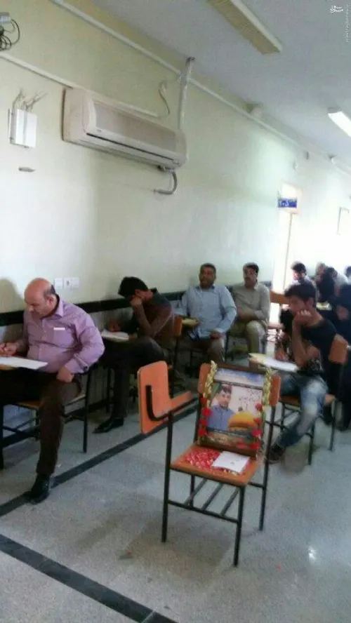 صندلی خالی شهید مدافع حرم«احمد حیاری» در دانشگاه