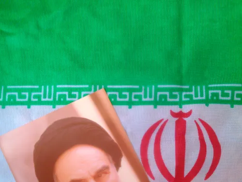 سالگرد پیروزی انقلاب اسلامی ایران را به همه دوستان عزیز و
