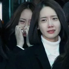 اشک دخترا برای مراسم جونگ هیونی 😣  😭  😢  💜  👑   