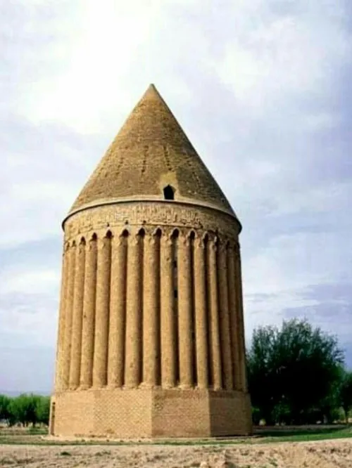 برج رادکان خراسان تنها برجیست که توانایی تعیین چهار فصل, 