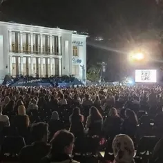 این تصویر  یکی از هزاران کنسرتی هست که در تهران برگزار شد