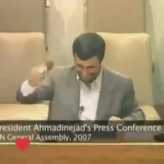 تو دهنی احمدی نژاد به بهایی ها