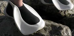 یک شرکت تولیدکننده کفش کفشهای عجیبی را روانه بازار کرده ک