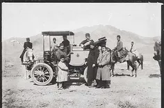 تصویر اولین اتومبیل وارد شده به ایران