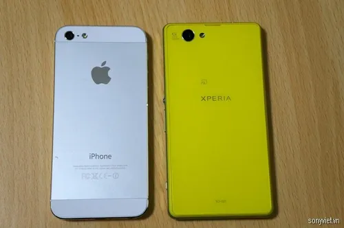 xperia z1f vs iphone 5s