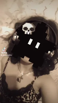 989394_6174 77012600