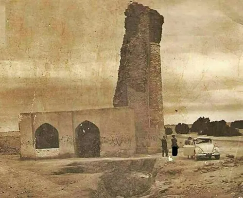 بقایای مسجد البصیره. اولین مسجد که اسلام در خارج از جزیره