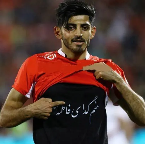 مهدی ترابی فوتبالیست مذهبی و بااخلاق پرسپولیس