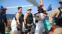 🔴  صیاد ایرانی در آغوش سرباز آمریکایی