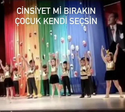 برگزاری رویدادی به نام "انتخاب جنسیت" در مدرسه ابتدایی در شهر بیکوز ترکیه و تزئین محل مراسم با پرچم همجنسبازان!