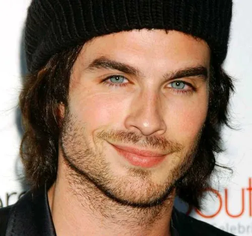 تو فقط لبخند بزننن🙄 😻 ❤ 🌹 Damon ian samerhalder