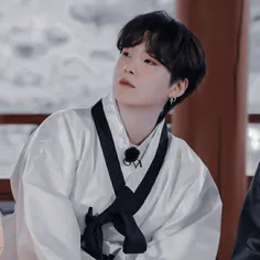 suga"
فال=فالو پیج بک
•
페이지 쇼가 사람؟ 