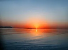 اینم تصویری زیبا از دریاچه ارومیه ک حالا خشک شده🙁