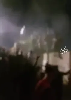 عراقی‌ها سفارت سوئد در بغداد را به آتش کشیدند