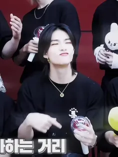 ABOU:stray kids_hyunjin_