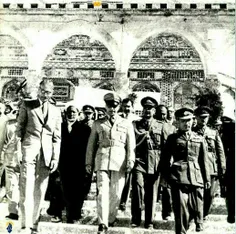 بازدید محمدرضاشاه پهلوی از بخش شرقی بیت المقدس در سال ۱۹۵
