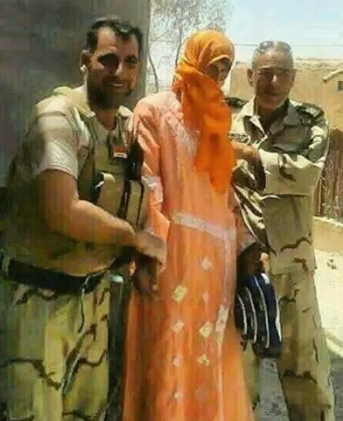 دستگیری داعشی در لباس زنانه..