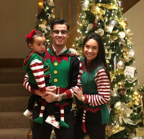 کوتینیو و خانواده در جشن کریسمس
