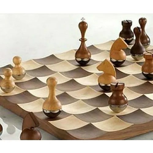 شطرنج آهنربایی با طراحی خاص .