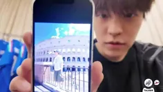 سونگمین داره عکسایی که گرفته رو نشون میده: