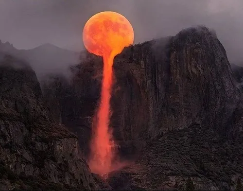 تصویر بسیار زیبا از ماه و آبشار یوسیمیتی درایالات متحده د
