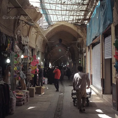 At Tehran's grand bazaar | 4 May '15 | Fujifilm X100