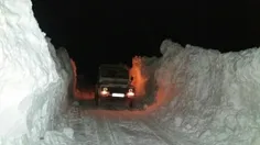 ارتفاع 2 متر برف در سه راهی روستای ذمه آلکاباد اشنویه / ا