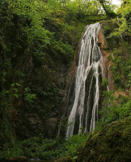 آبشار نیلرود جوکندان در جنگلهای جوکندان تالش، از استان گی