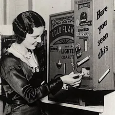 انگلیس 1931 (حدود ۹۰ سال پیش) دستگاهی که با پرداخت سکه یک