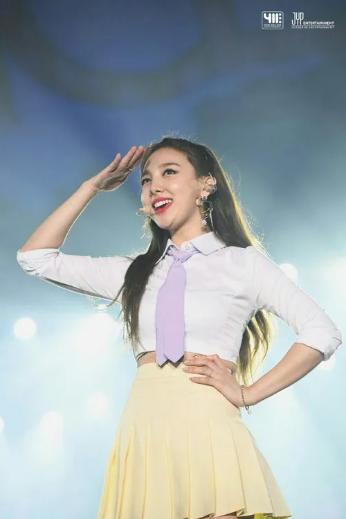 nayeon😻