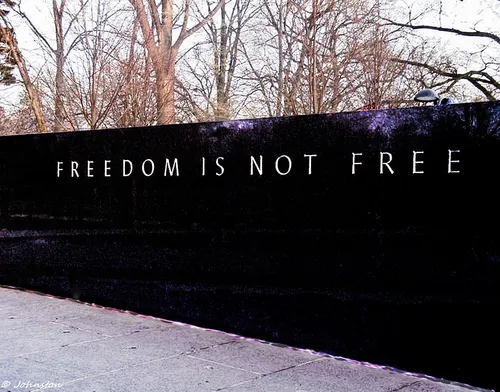 آزادی رایگان نیست