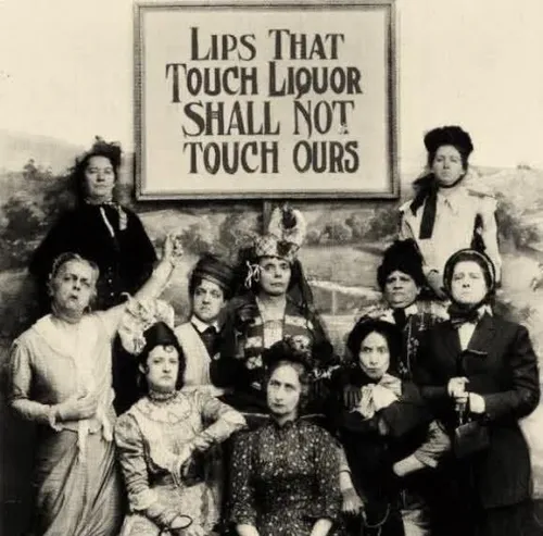 مبارزه زنان امریکایی با نوشیدن الکل در 19۱۹