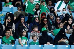 زنان عربستانی هم به استادیوم رفتن. ایران عنوان تنها کشور 