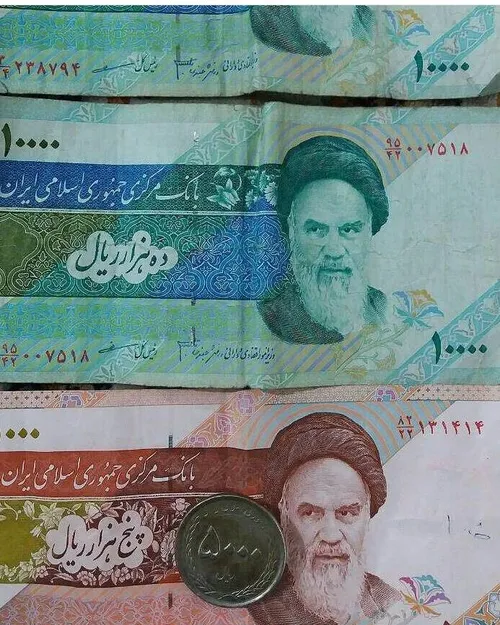آقای روحانی من ی سه هزار تومن پول دارم ی لطف میکنی ی متری