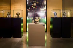 توپ طلای مسی در موزه بارسلونا