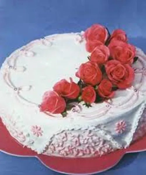سلام دوستان امروز تولد دوست عزیزم هادی جان این کیک خامه ر