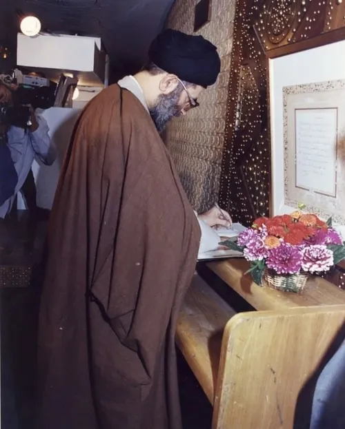انقلاب اسلامی یک نوآوری بزرگ تاریخی بود که ملت ایران آن ر