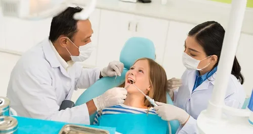 آموزش دستیار دندانپزشک
