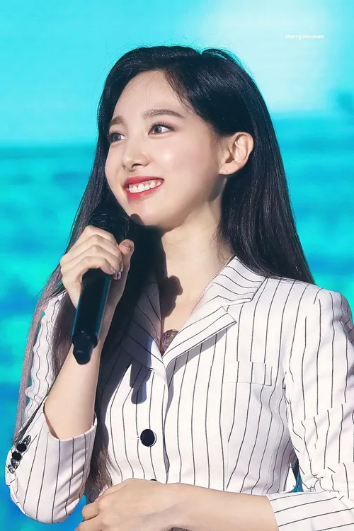 NAYEON HBD