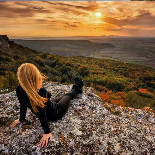 یه وقتایی هیچ دوستی درکت نمیکنه...