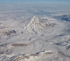 دماوند بلندترين كوه ايران و بلندترين قله آتشفشانى آسياست.