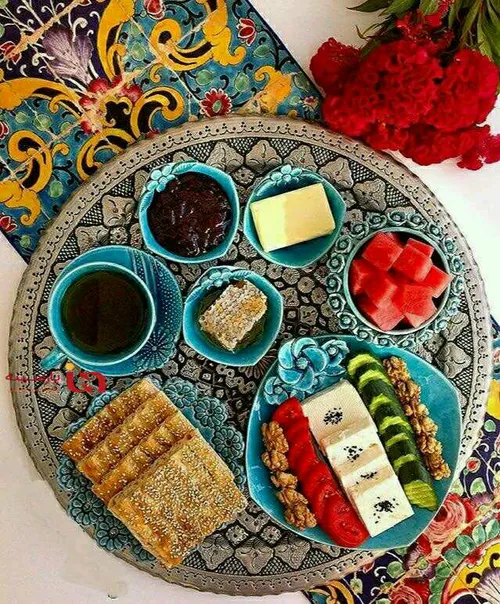 یک صبحانه ایرانی تمام عیار بچینید تزیین صبحانه یکی از کار